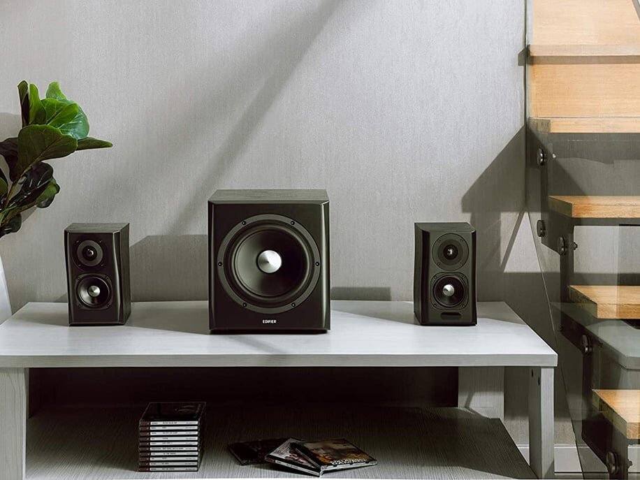 Loa Bluetooth Edifier S351DB mang lại chất âm mạnh mẽ, sôi động