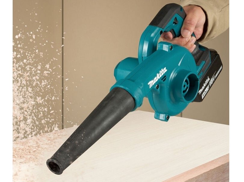 Makita DUB185RT dùng pin 18V Makita DUB185RT