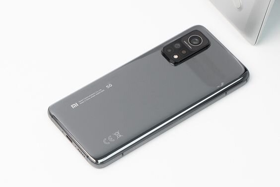 thiết kế Xiaomi Mi 10T Pro 5G