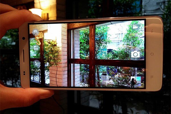 Điện thoại OPPO Find Way S U707