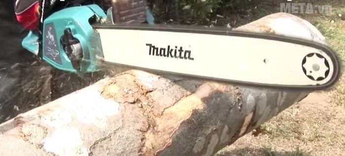 Máy cưa xích chạy xăng Makita EA3201S40B Máy cưa xích chạy xăng Makita EA3201S40B