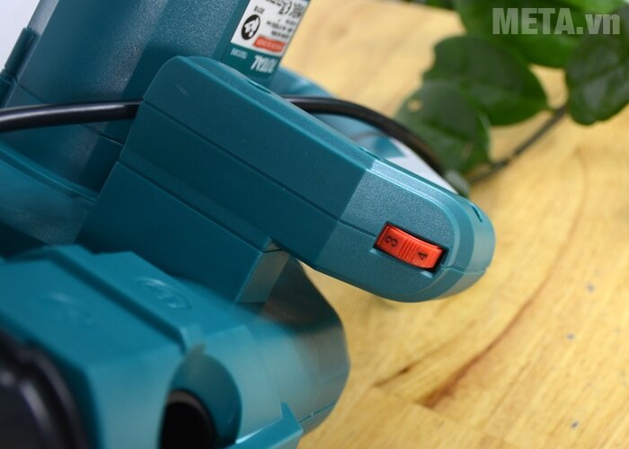 Máy thổi bụi Total TB2086