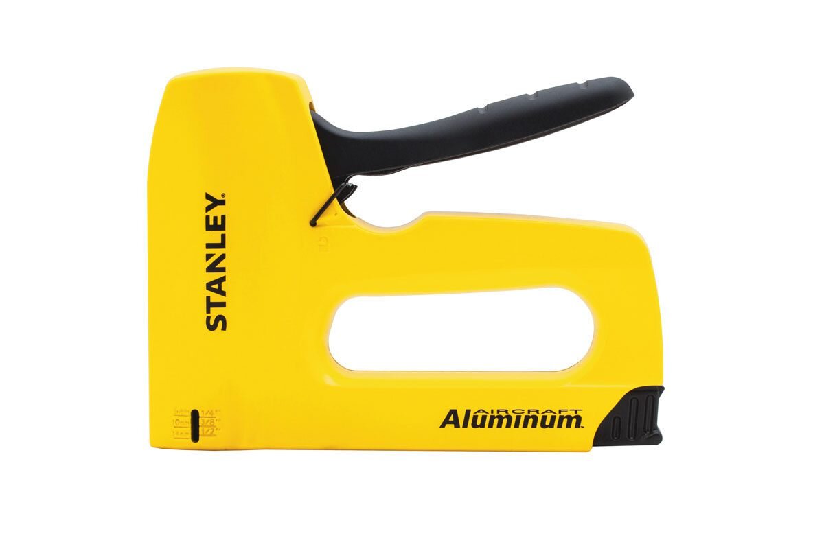 Bấm kim ghim Stanley TR150