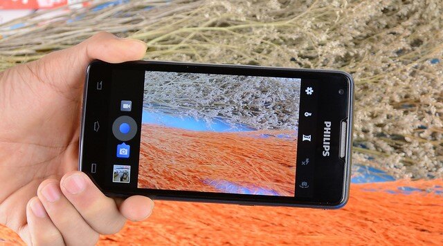 Điện thoại Philips Xenium W6610