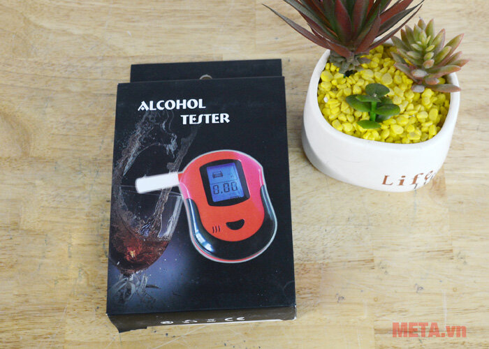 Máy đo nồng độ cồn M Máy đo nồng độ cồn M