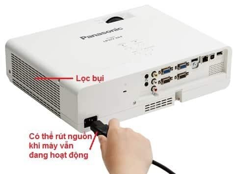 Máy chiếu Panasonic PT-LB423-LCD -4.100 ANSI Lumens - Hàng chính hãng phải có phiếu bảo hành chính hãng