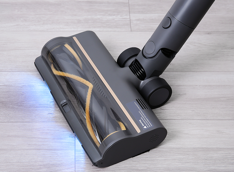 Đèn LED máy hút bụi không dây Dreame R20 có ánh sáng xanh (ảnh: dienmayxanh).