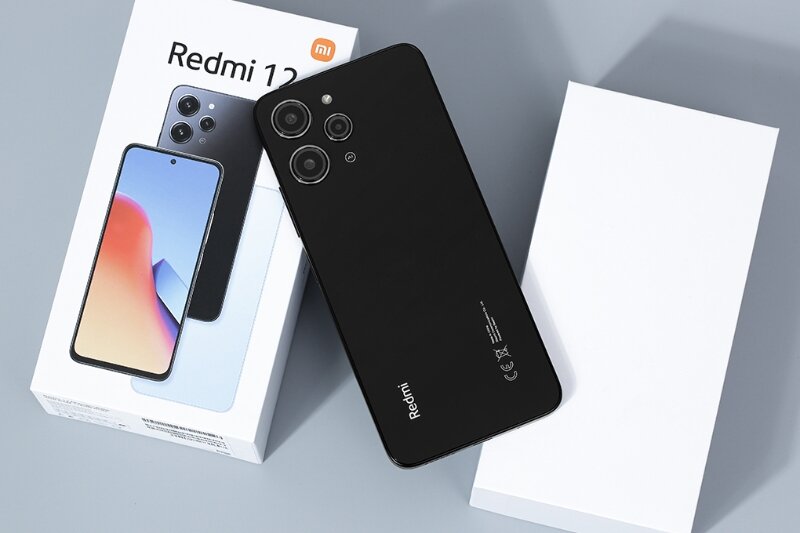 Điện thoại Xiaomi Redmi 12 8GB/128GB ngôn ngữ thiết kế