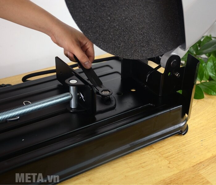 Máy cắt sắt Gomes GB-9350