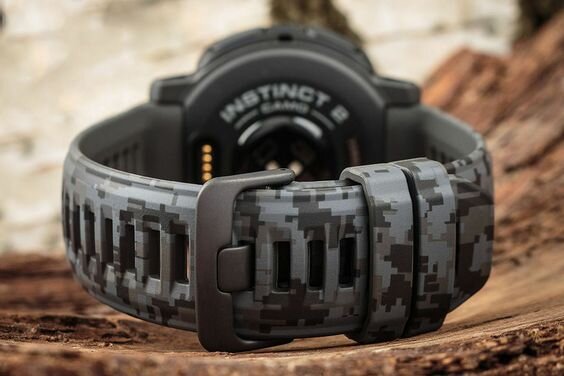 Cá tính với phong cách hơi hướng quân đội