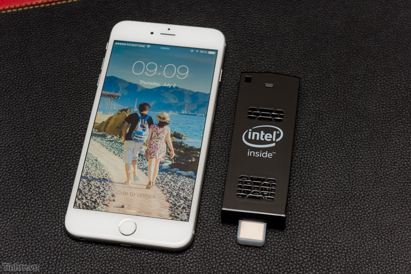 Máy tính tí hon Intel BOXSTCK1A32WFC Win8.1 (Computer Stick)