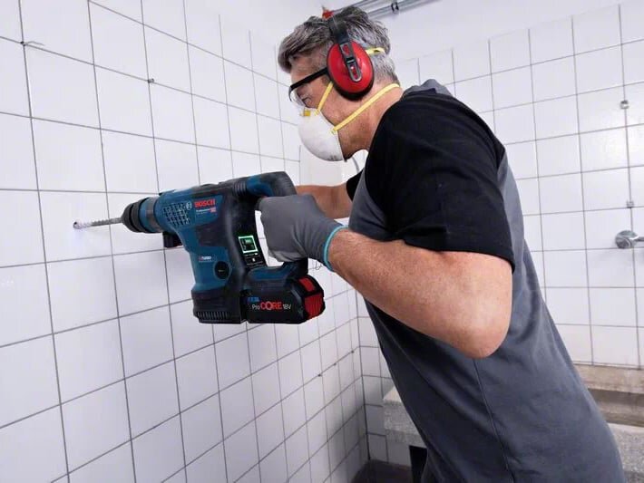 Máy khoan búa Bosch  