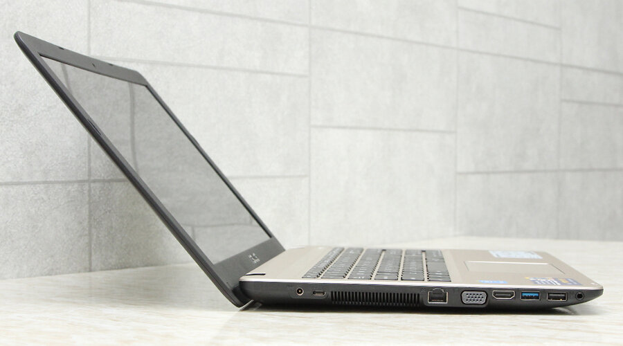 Asus A540LA i3 4005U/4GB/500GB/Win10 Asus A540LA i3 4005U/4GB/500GB/Win10