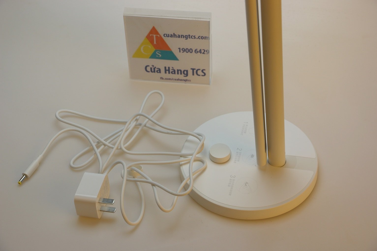 Đèn bàn thông minh Xiaomi