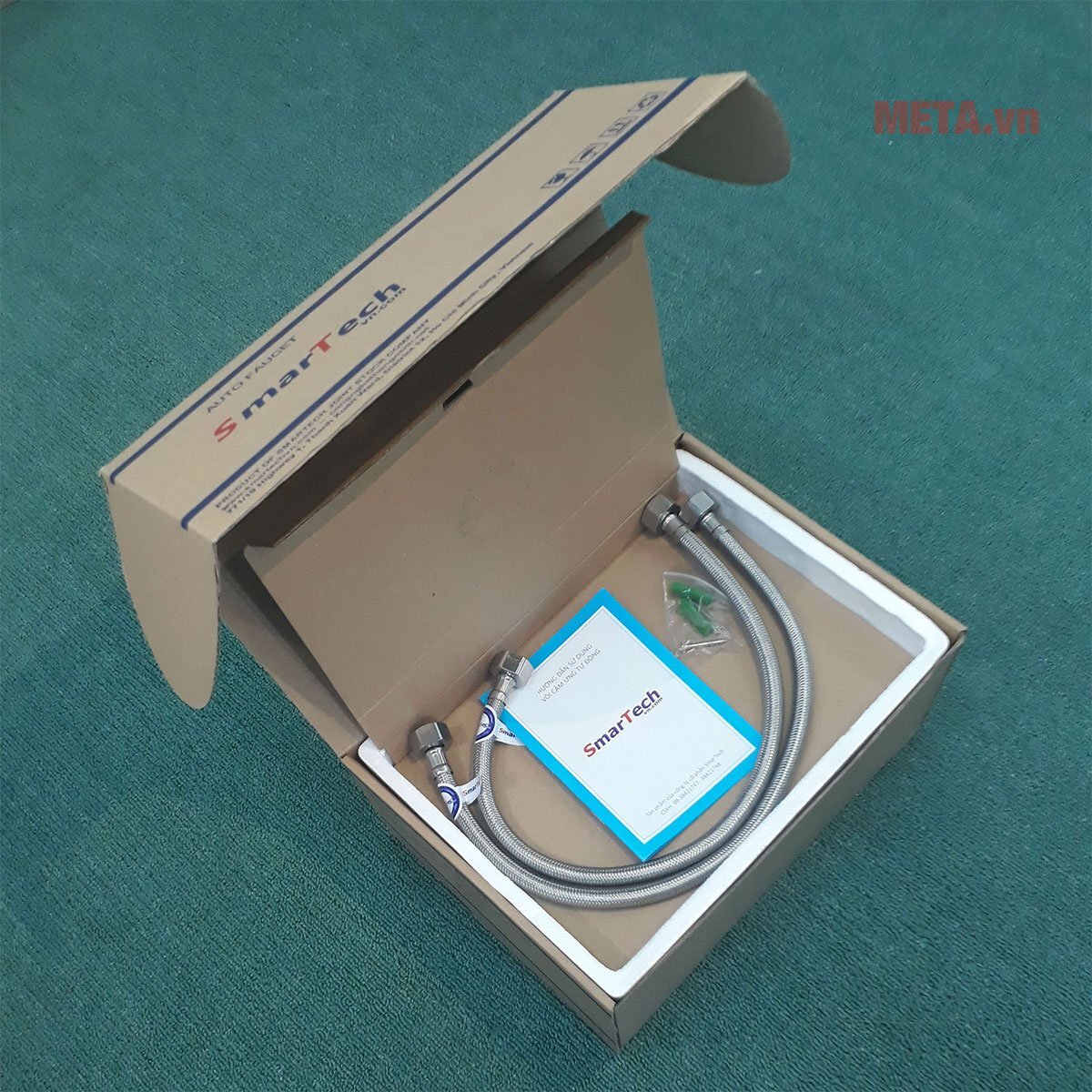 Vòi đã đi kèm dây dẫn nước