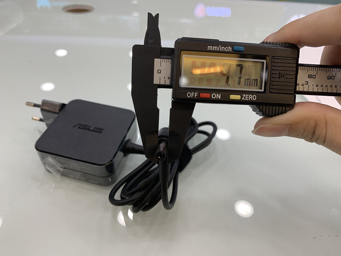 Sạc Laptop Asus 19V - 2.37A chân thường 5.5mm x 2.5mm, củ vuông 2