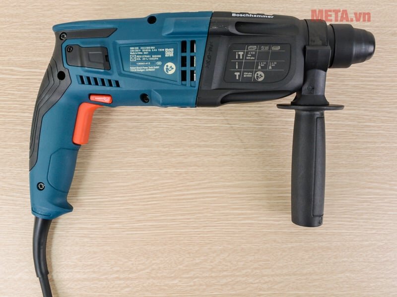 Máy khoan Bosch GBH 220 kèm phụ kiện 06112A60K1 Máy khoan Bosch GBH 220 kèm phụ kiện 06112A60K1