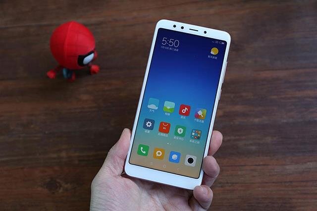 Điện thoại Xiaomi Redmi 5 32GB Gold
