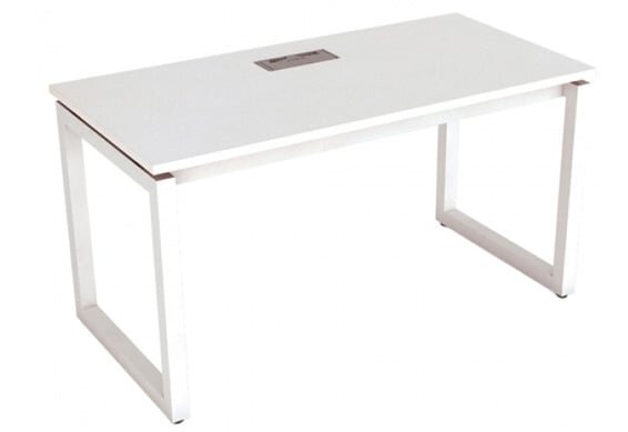 Bàn có kết cấu chắc chắn Bàn có kết cấu chắc chắn