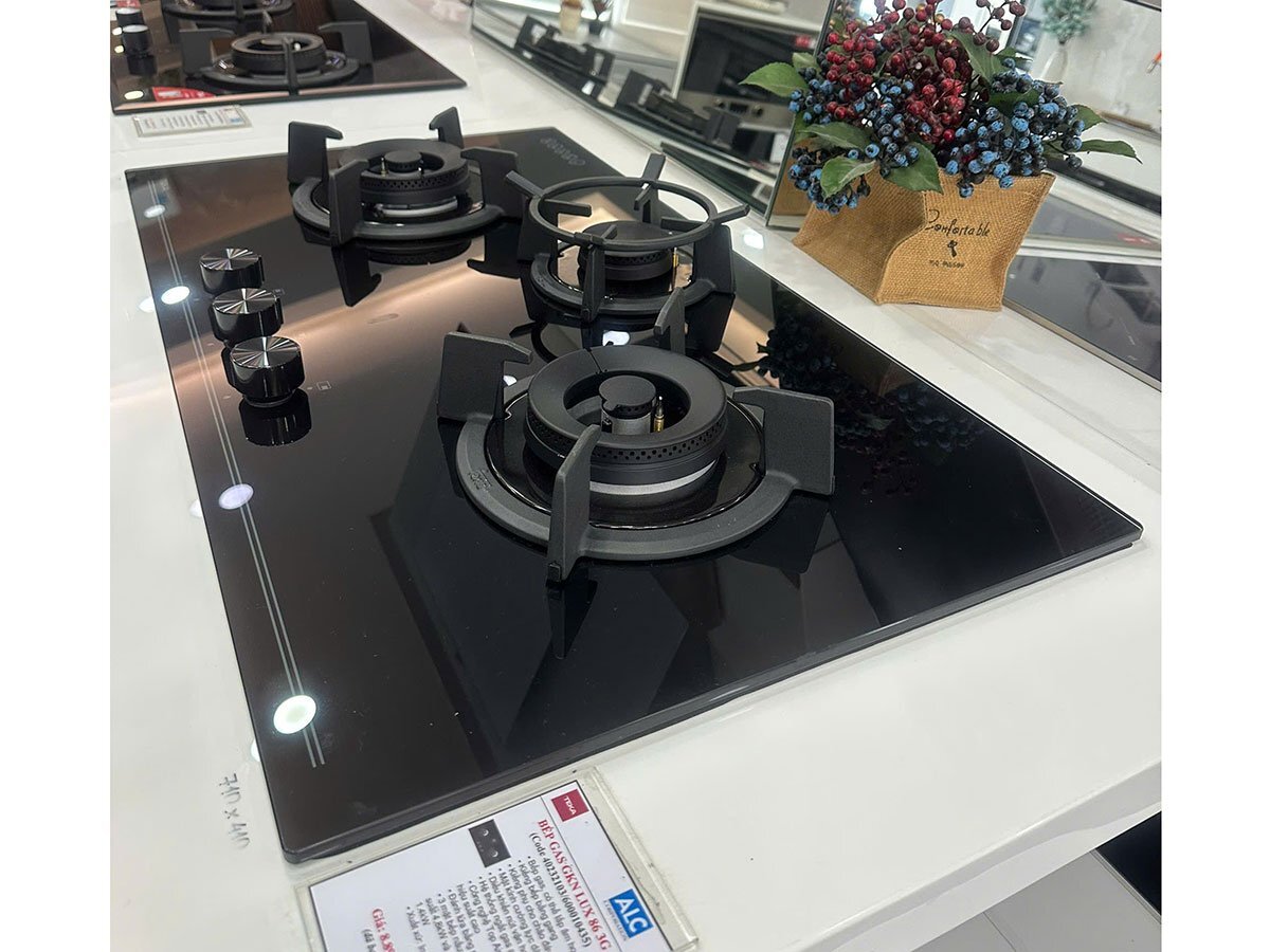 Bếp gas âm có 3 vùng nấu công suất lớn Bếp gas âm