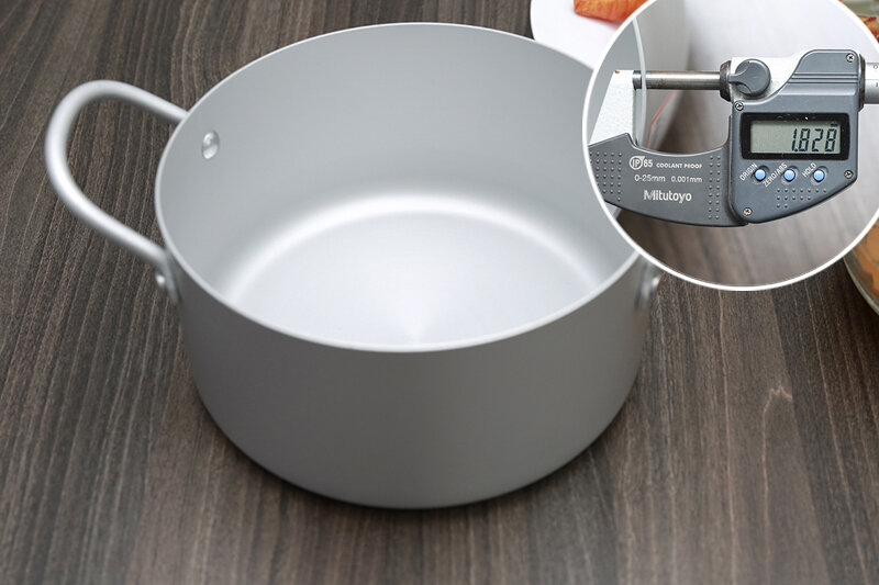 Nồi nhôm oxy hóa mềm 20 cm Supor HT08008-2 Nồi nhôm oxy hóa mềm 20 cm Supor HT08008-2