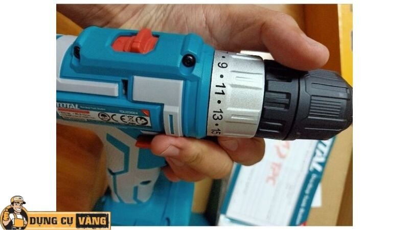 Máy khoan pin 20v Total TDLI20024