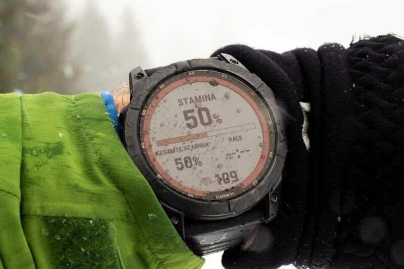 Đồng hồ thông minh Garmin Fenix 7 theo dõi tập luyện