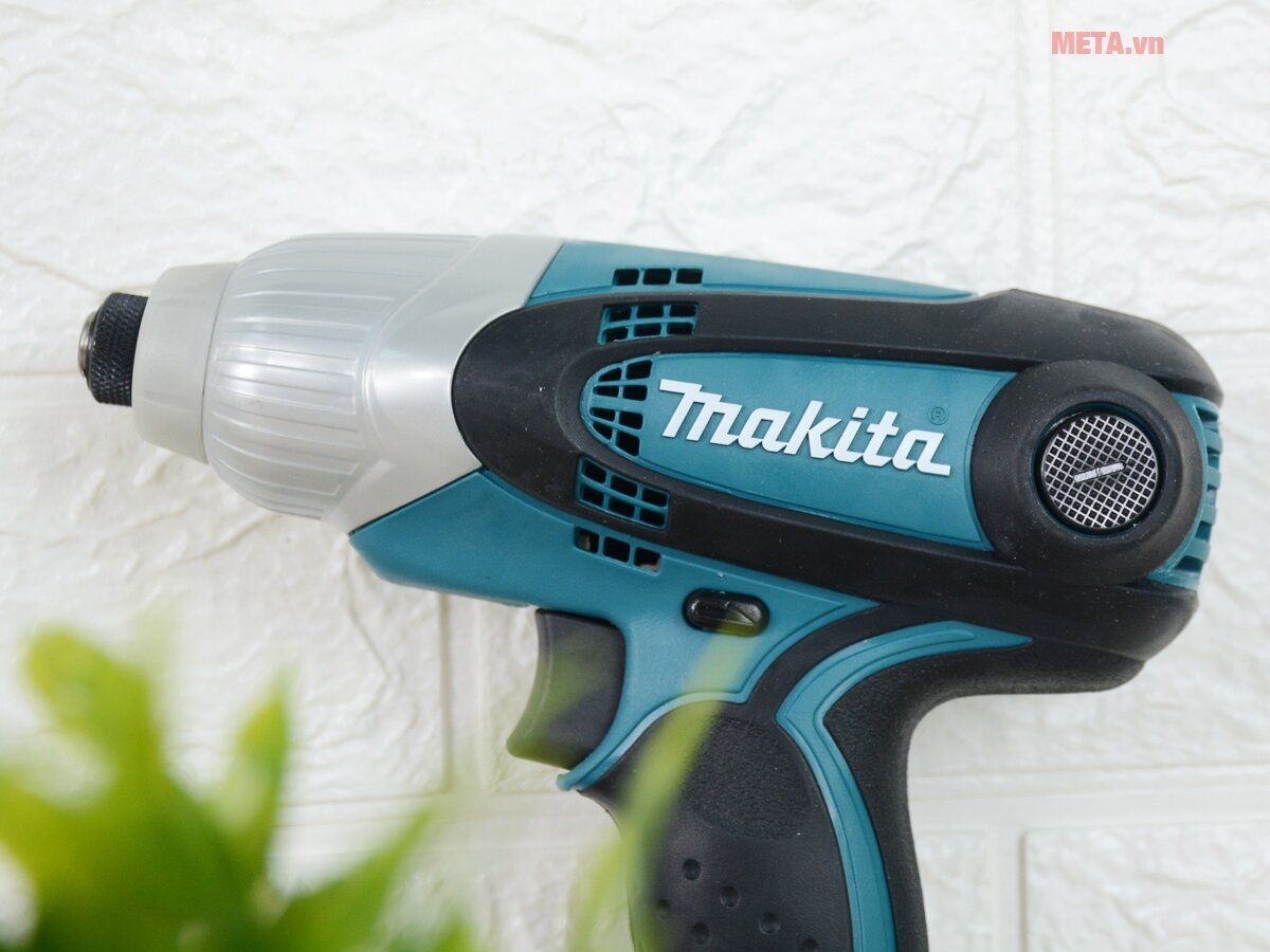 Máy vặn vít Makita TD 0101