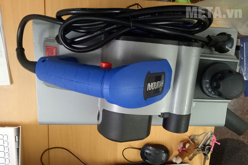 Máy bào điện Hyundai HBD822