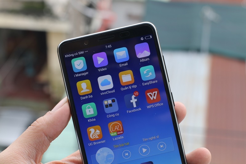 Điện thoại Vivo V7 Điện thoại Vivo V7