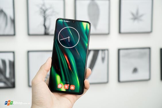 Điện thoại Vsmart Aris 8GB-128GB | Màn hình Super AMOLED siêu nét