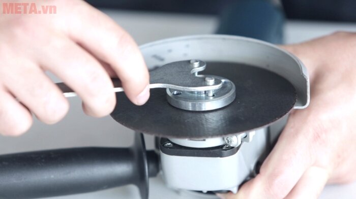 Máy mài góc Bosch GWS 8-100CE (100mm)