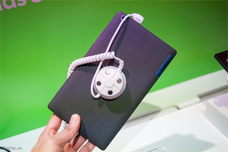 Máy tính bảng LENOVO TB3-850M 2G/16G/IPS/Call/4G/GPS 8'' White Máy tính bảng LENOVO TB3-850M 2G/16G/IPS/Call/4G/GPS 8'' White