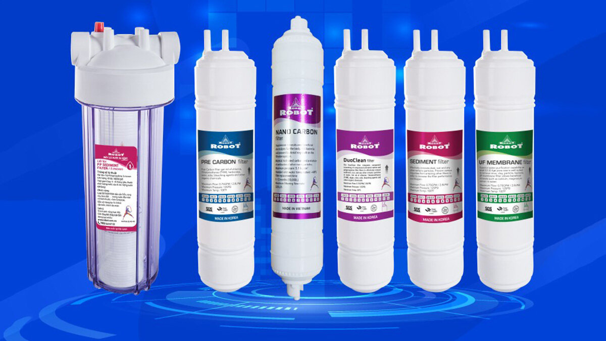 Robot UHC-6911 trang bị hệ thống 6 lõi lọc cao cấp