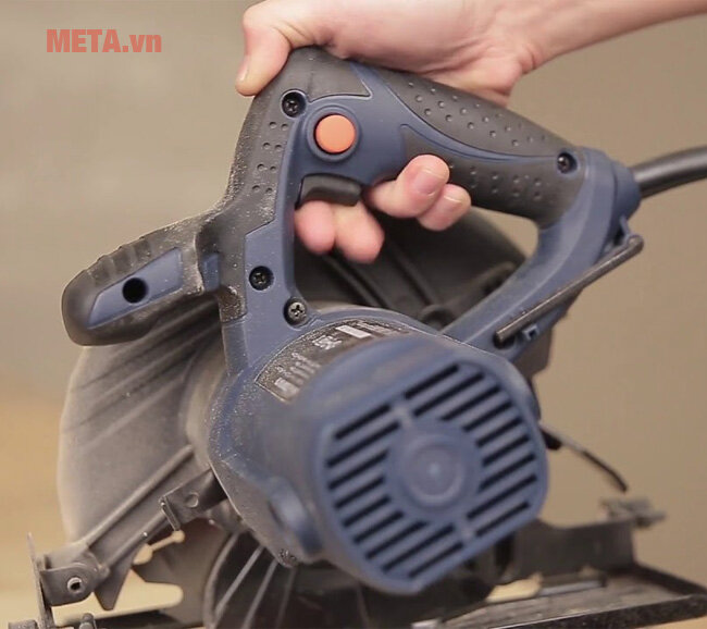 Máy cưa gỗ Ferm CSM1041P