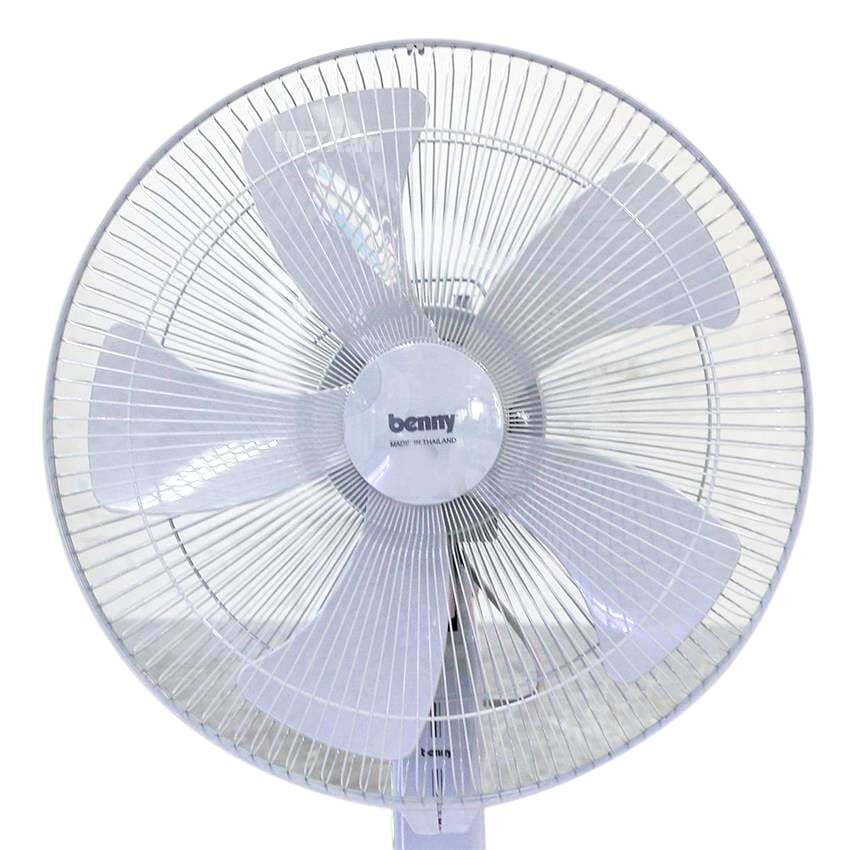 5 cánh quạt làm mát toàn diện với túp năng quay đều 5 cánh quạt làm mát toàn diện với túp năng quay đều
