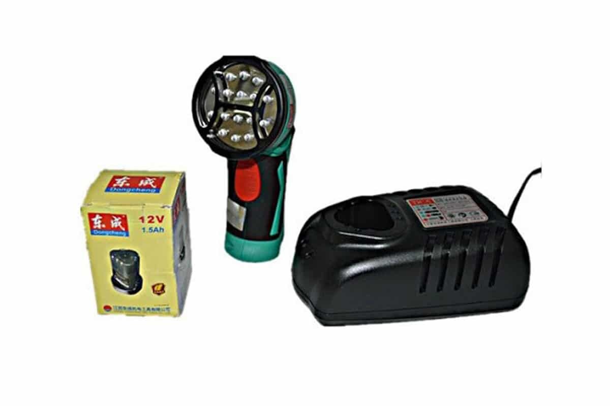 Đèn pin DCA ADWL12