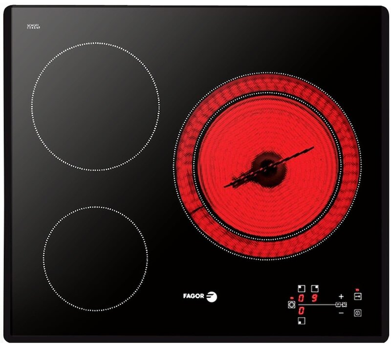 Bếp điện Fagor 2V-33TS sử dụng bảng điều khiển điện tử thông minh (Ảnh: Fagor).