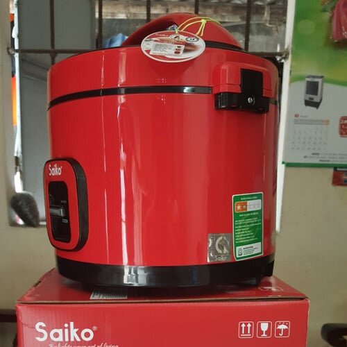 Nồi cơm điện Saiko RC-1823T có thiết kế nhỏ gọn, đẹp mắt Nồi cơm điện Saiko RC-1823T