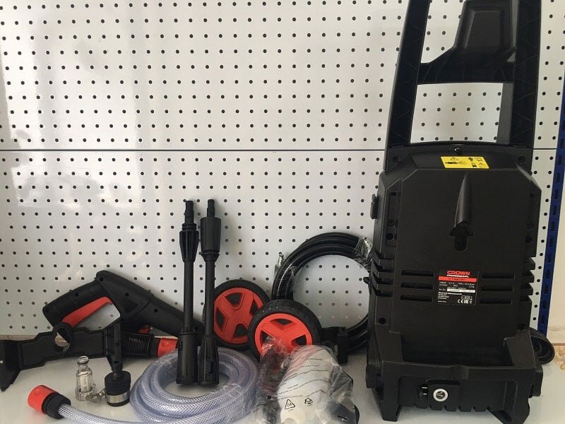 Máy xịt rửa Crown  