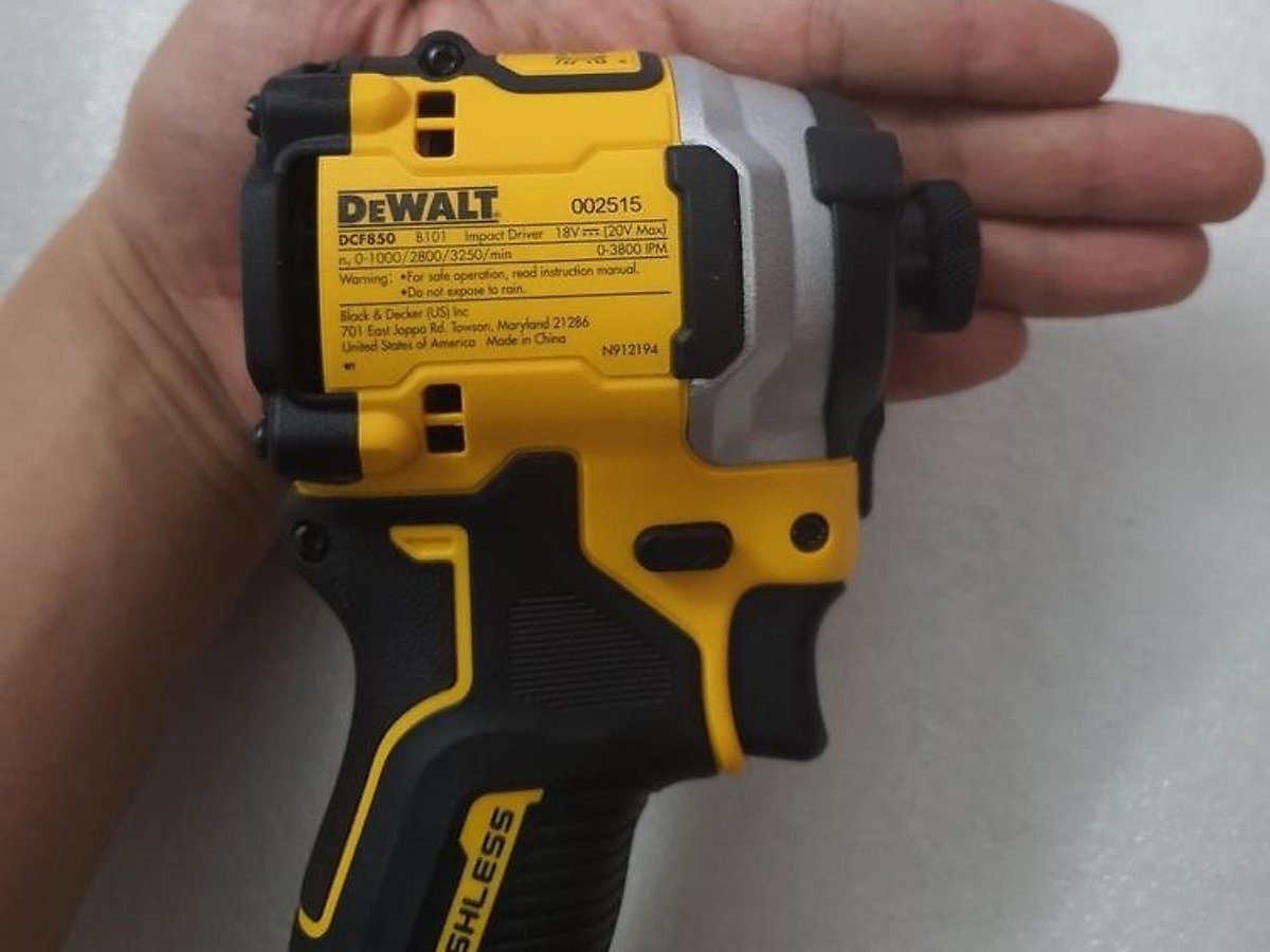 Thông số máy bắn vít DeWalt DCF850D2