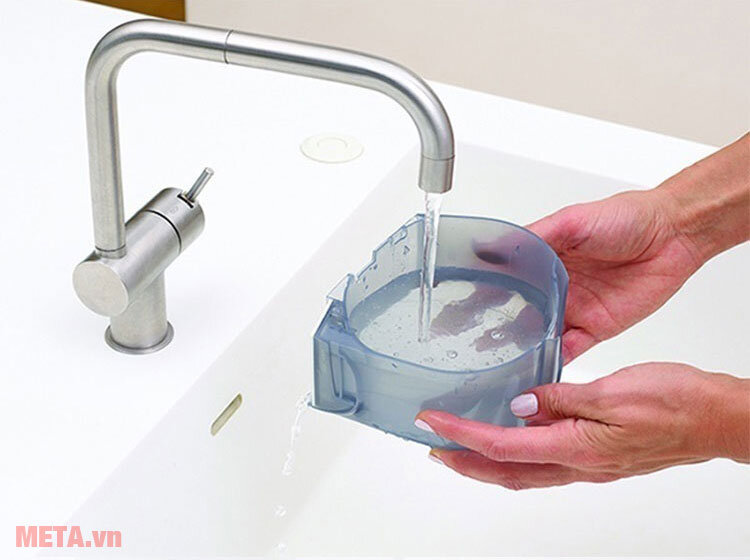 Máy hút bụi cầm tay pin sạc Black