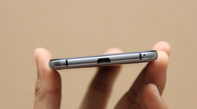 Điện thoại ZTE Blade V6