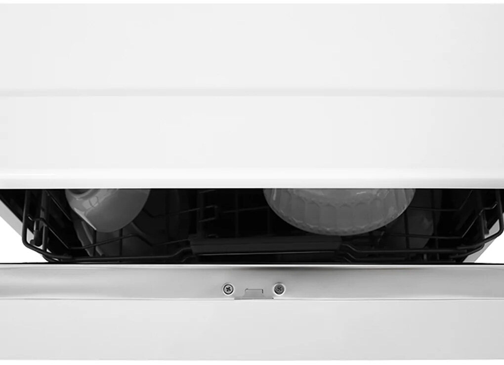 Mở hé cửa máy rửa chén Galanz GR12462T sau khi rửa