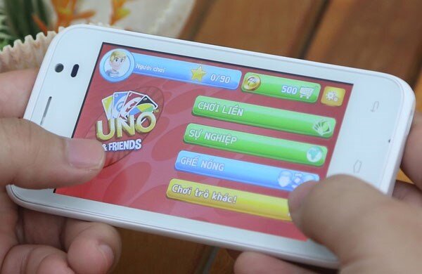 Điện thoại Gionee Pioneer P2S