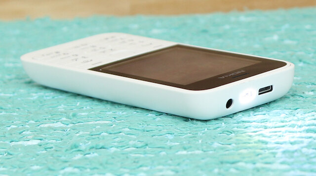 Điện thoại Nokia 220