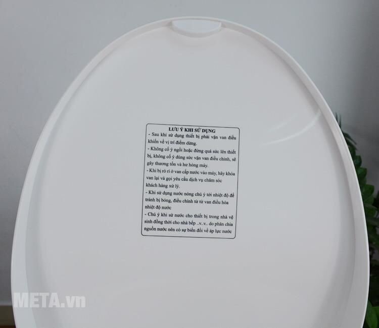 Nắp bồn cầu thông minh Luva Bidet LB203