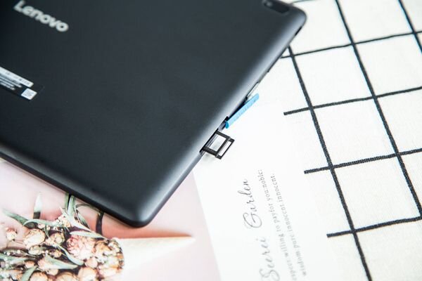 Lenovo TB E10 - X104L (Black)- 16Gb/ 10.1Inch/ Wifi   4G LTE