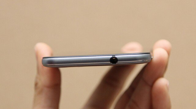 Điện thoại ZTE Blade V6