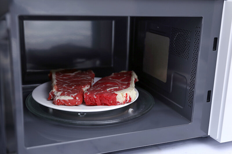 Lò vi sóng Electrolux EMM2322MW 23 lít Lò vi sóng Electrolux EMM2322MW 23 lít